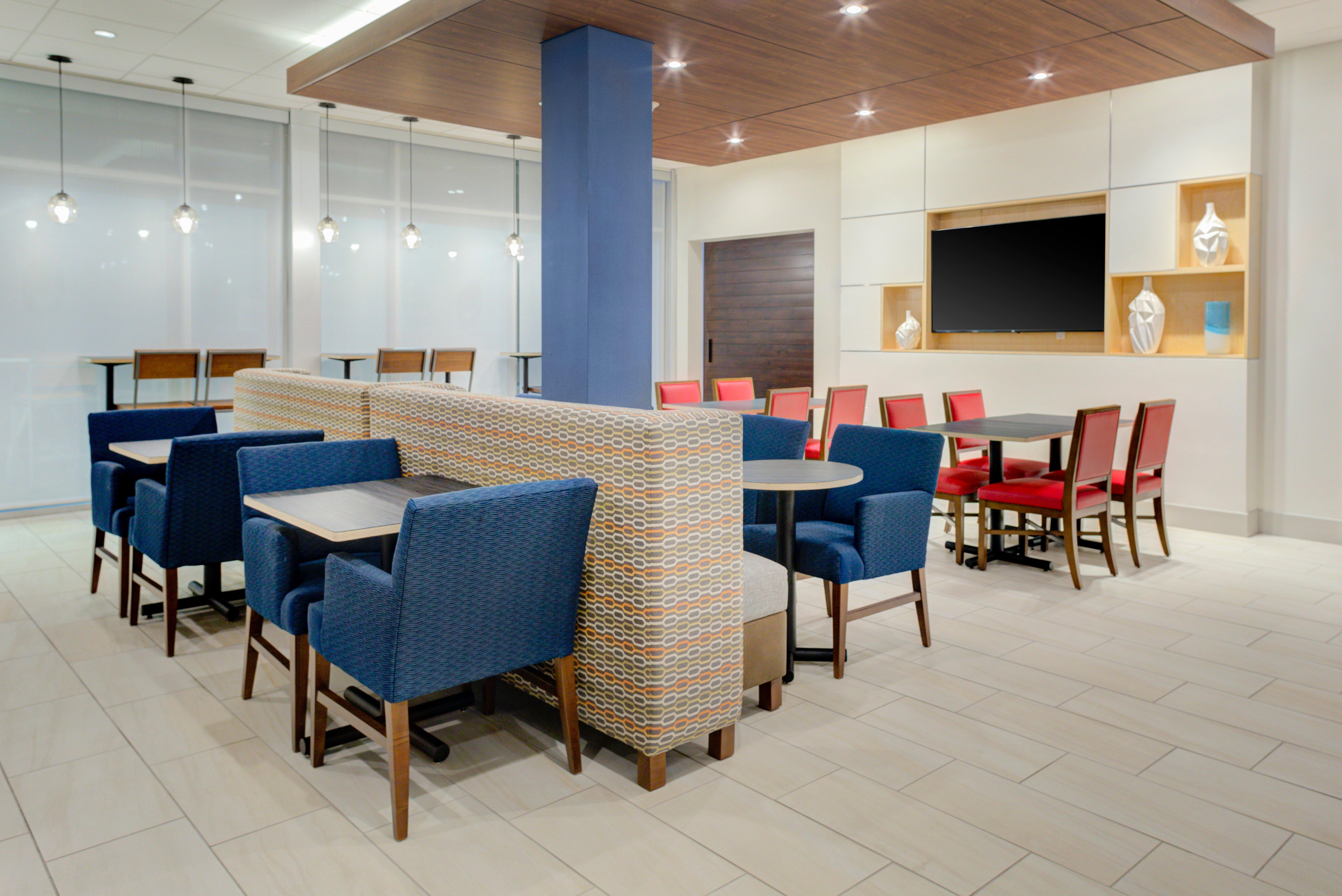 Holiday Inn Express & Suites - King George - Dahlgren By Ihg Alden Exterior photo
